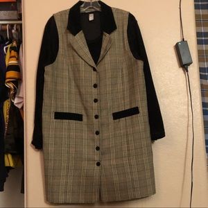 Cute dress with black shirt